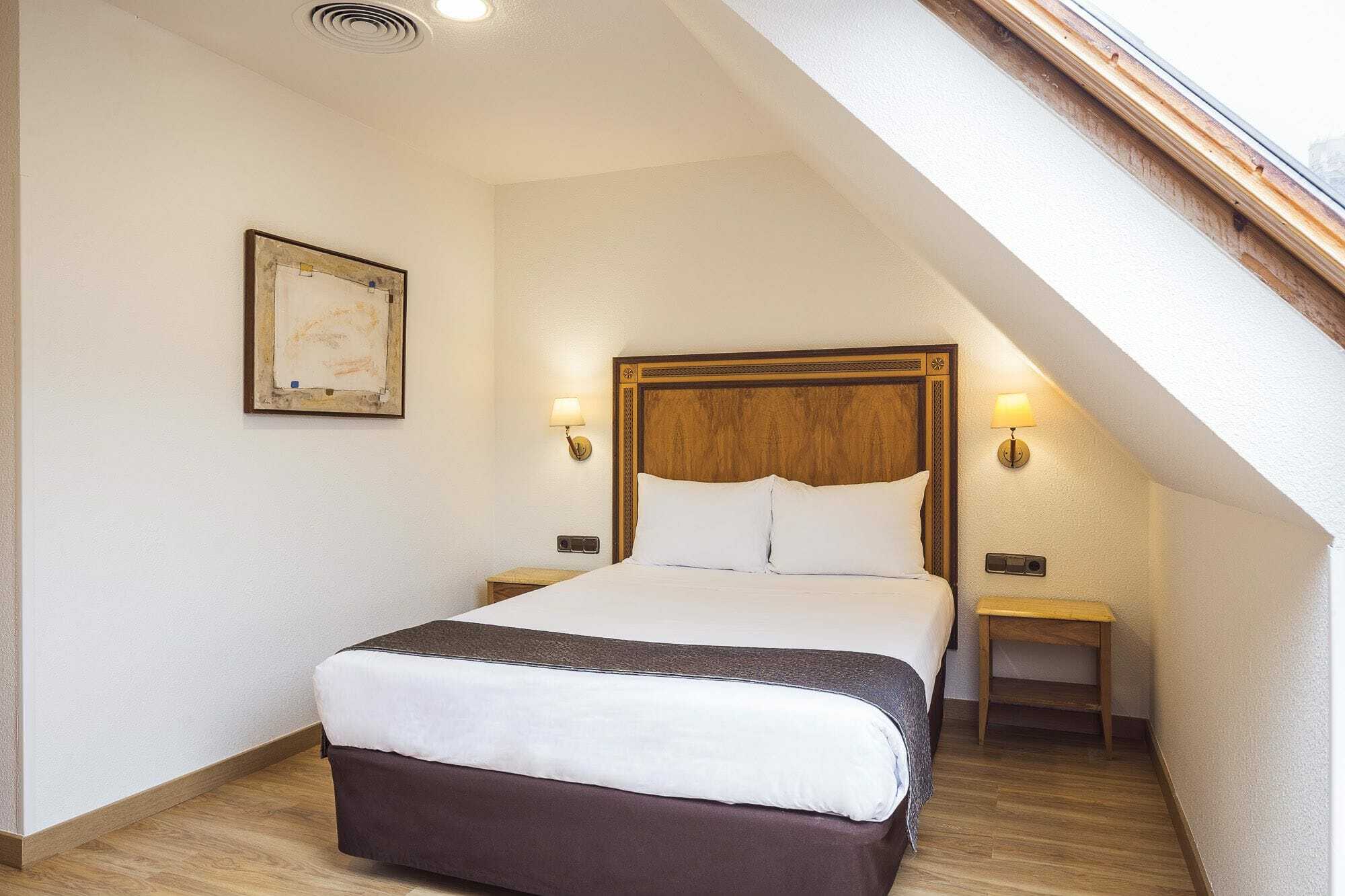 Apartamentos Leganitos Madrid Extérieur photo